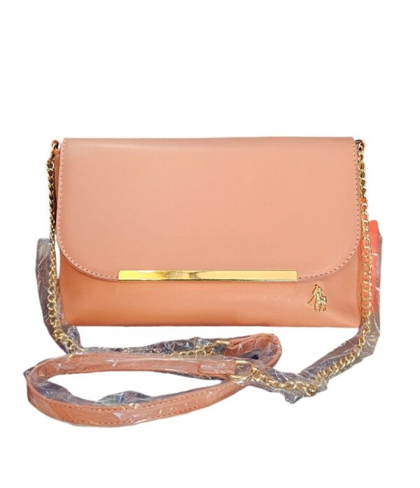 Bolso de Mano HPC Polo 202# – Rosa Pálido con Correa y Detalles Dorados (Opción Crossbody)