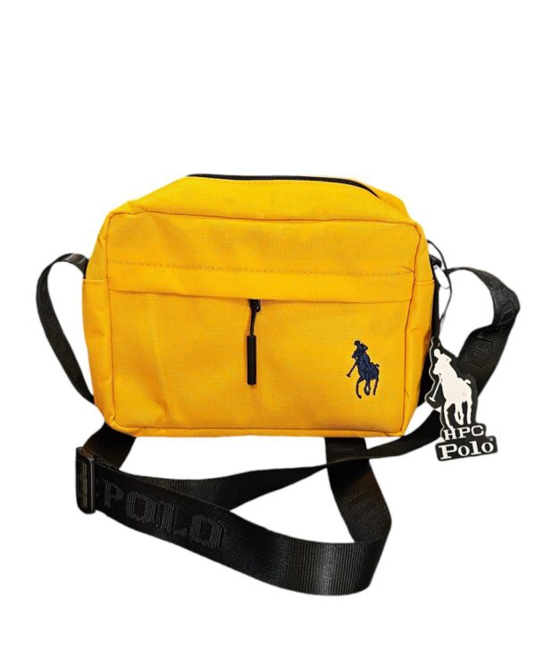 Bandolera HPC Polo Unisex – Color Mostaza con Correa Ancha