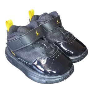 Jordan Stay Loyal 3 TD Black/Yellow – Talla 10 MX / 4C USA / 19.5 EUR (Caja de Outlet)