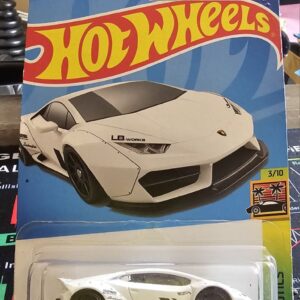 Hot Wheels LB-Works Lamborghini Huracán Coupé | HW Exotics | Edición Blanca