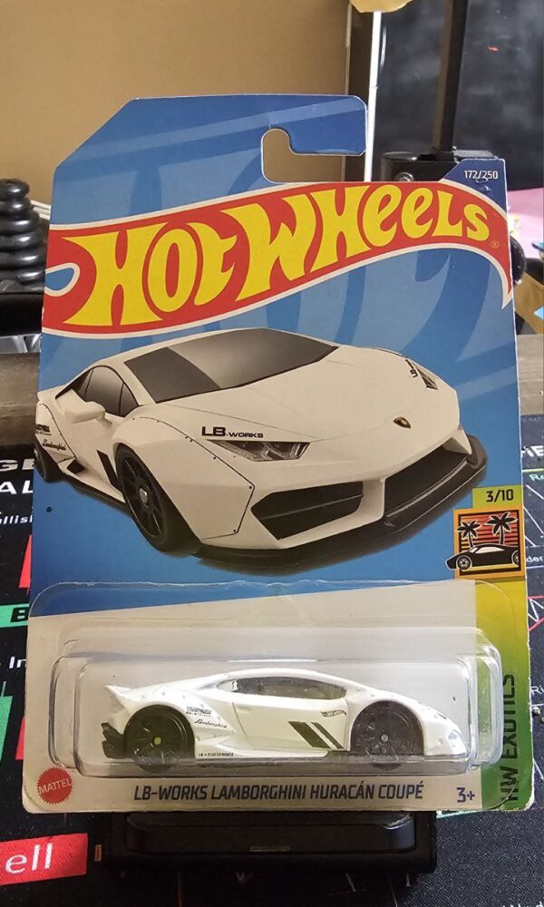 Hot Wheels LB-Works Lamborghini Huracán Coupé | HW Exotics | Edición Blanca