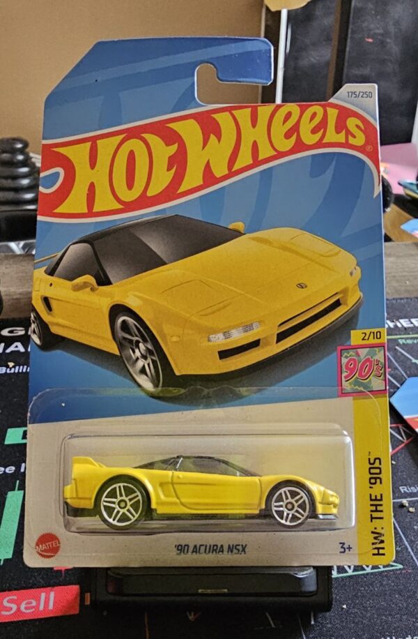 Hot Wheels '90 Acura NSX | HW: The 90s | Edición Amarilla