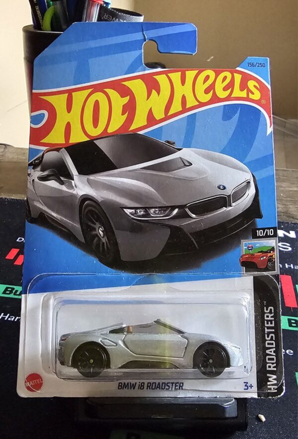 Hot Wheels BMW i8 Roadster Plata | HW Roadsters
