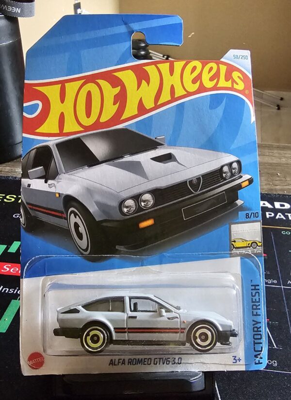 Hot Wheels Alfa Romeo GTV6 3.0 | Factory Fresh