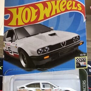 Hot Wheels Alfa Romeo GTV6 3.0 – Retro Racers (10/10)