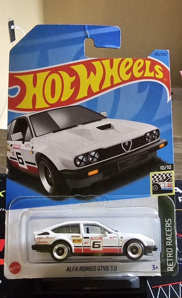 Hot Wheels Alfa Romeo GTV6 3.0 – Retro Racers (10/10)