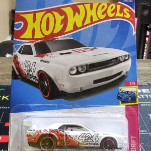 Hot Wheels Dodge Challenger Drift Car – HW Drift (3/5)