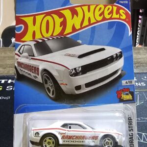 Hot Wheels '18 Dodge Challenger SRT Demon – Ramchargers – HW Drag Strip (4/10)
