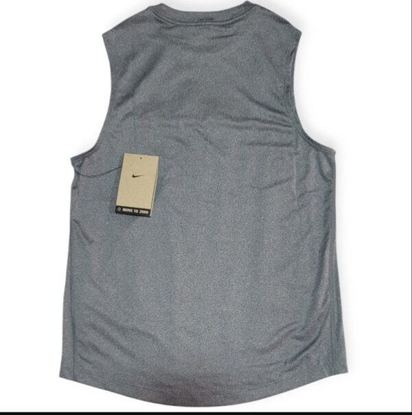 Playera Sin Mangas Nike Pro Gris Kids Talla L - Image 2