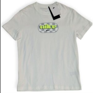 Nike Kids Camiseta Blanca Diseño Pixelado Gris y Verde – Talla M