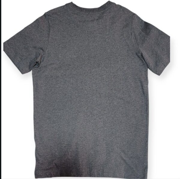 Nike Kids Camiseta Liverpool FC Gris – Talla L - Image 2